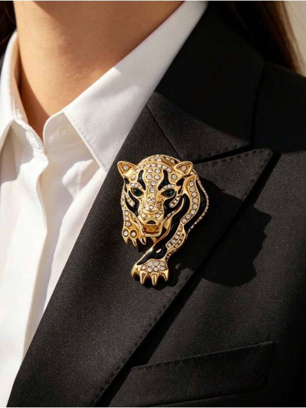 Gold Vintages Tiger Leopard Head Crystal Brooch Pin